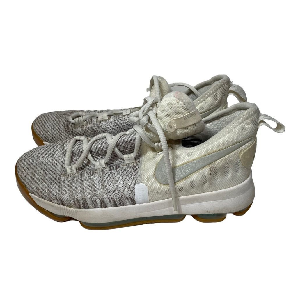 Nike White Athletic Training Shoes